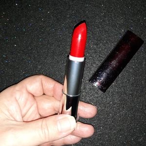 Maybelline Color Sensational Very Cherry Lipstick